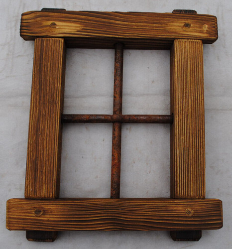 Finestra legno con grata - con, in