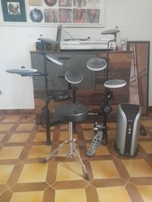 Batteria Roland TD-4 elettronica e amplificatore Roland PM-03