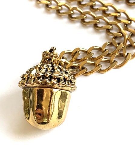 Collana con ciondolo ghianda