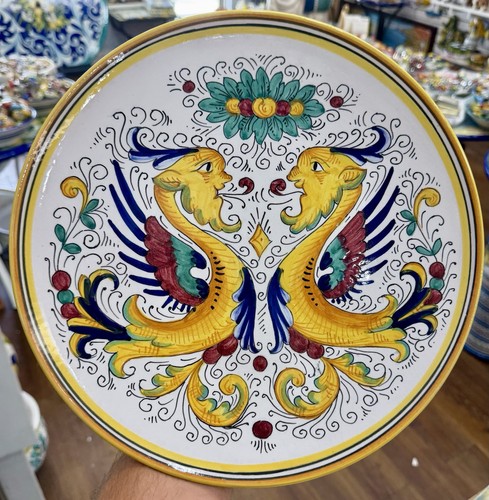 Deruta pottery inch plate - 12,