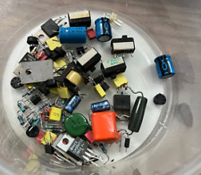 Lotto di componenti elettronici vintage assortiti condensatori, resistenze, t...