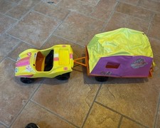 Macchina Con Tenda Su Ruote Di Barbie Anni 70 25x45 cm Altezza 30 cm