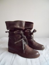Real leather laced boots - ,