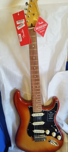 Chitarra fender plus con pre - chitarra,