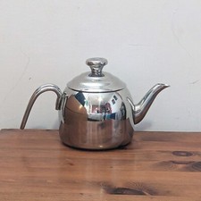 Korkmaz Droppa Teiera, Acciaio