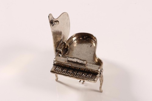 Statua argento 800 - , pianoforte