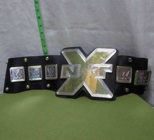 Wwe plastic trophy nxt - wwe,