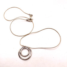 Collana con ciondolo doppio