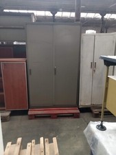 Armadio ad ante scorrevoli