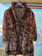 Pelliccia VISONE tg 48/50 Perfetta Indossata pochissimo. Misure in descrizione