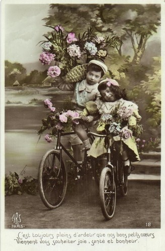 Bambini con biciclette - ,