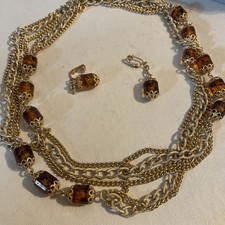 Collana e orecchini vintage