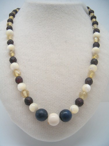 Collana con granato - collana, granato,