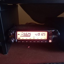 Yaesu FT-8100