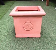 qr 40 VASO IN RESINA QUADRO