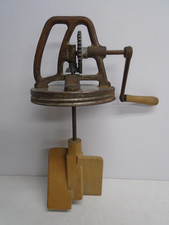 Antica manovella con coperchio