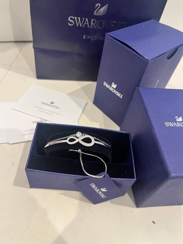 Unused item swarovski - [unused, item]