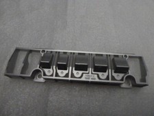 Pulsanti anteriori in plastica