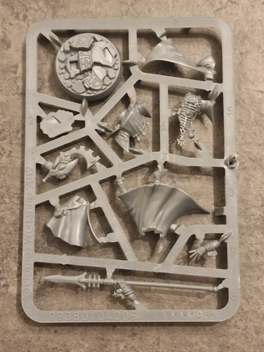 Warhammer 40k aeldari - -,