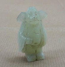 Antica scultura in giada verde