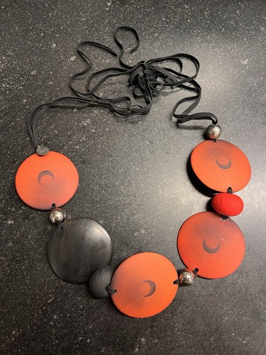 Collana disco resina rossa - , e
