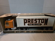 Camion giocattolo vintage in