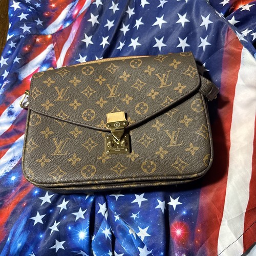 Pochette louis vuitton metis - vuitton,