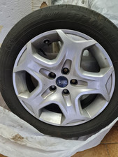 Ruote Ford Focus sensorizzate con  pneumatici estivi Goodyear 