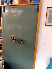 cassaforte d'epoca a chiave usata verde buone condizioni