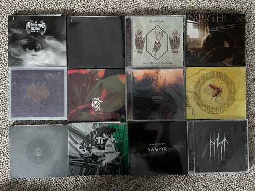 Lot black metal doom - black,