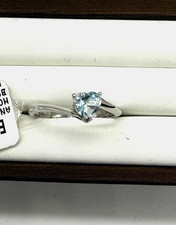 Anello in oro bianco con