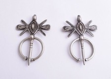 Coppia di fibule in argento