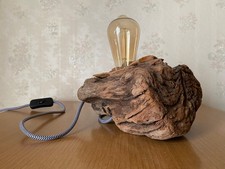 Lampada artigianale in legno