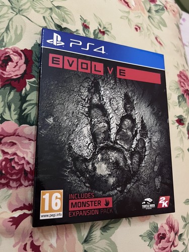 Evolve ps4 con sovracopertina