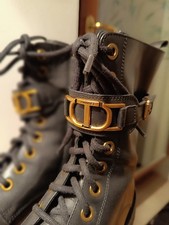 Anfibi in pelle, donna, con