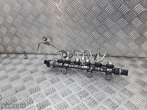 2011 renault laguna fuel rail - 2011,