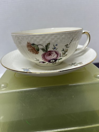 Royal copenhagen fine bone - royal,