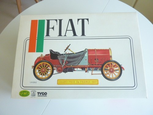 Pocher fiat de - 1:8, france