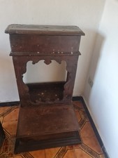 Antico inginocchiatoio in noce