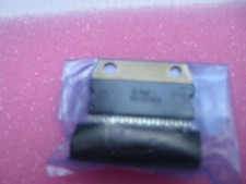 ic HA 13150 A /ci HA13150A Quad ampli en pont 4x18W (13.2V 4Ohms)de chez HITACHI