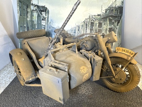 Cura enorme moto - enorme!moto, militare