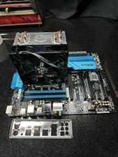 ASRock X99 Extreme4 con socket