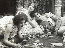 Trois Femmes Joueuses Da Carte