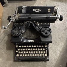 Macchina da scrivere Royal 10