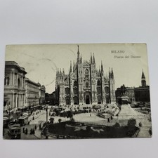  MILANO – PIAZZA DEL DUOMO