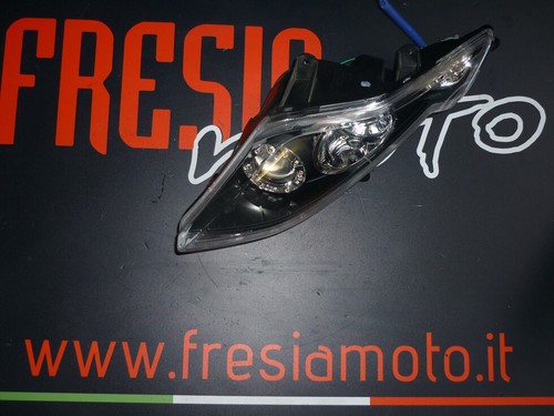 Fanale anteriore destro usato - anteriore,