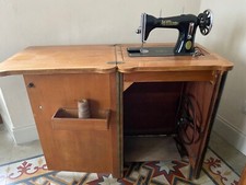 Macchina da cucire William antica