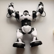 WowWee Robosapien Robot