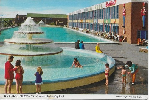 Butlins filey fountain - butlins,