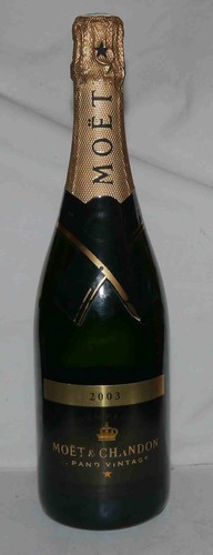Champagne moët chandon 2003 - chandon,